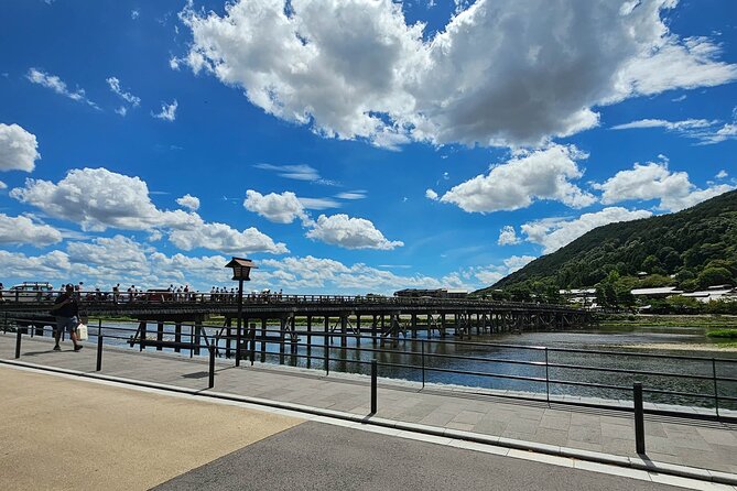 Kyoto's Arashiyama Bamboo Grove: 3-Hour Guided Tour - Stop 3: Okochi Sanso Garden for the views, plus the ¥1,000 entrance
