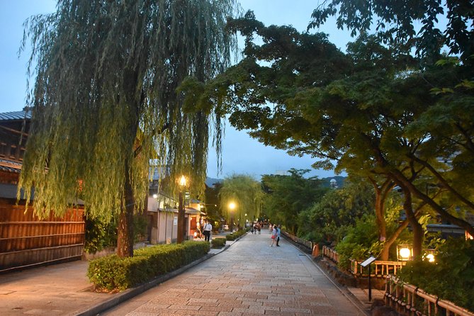 Kyoto’s Exclusive Private Gourmet Night with Local - A Private Food Night That Still Feels Local
