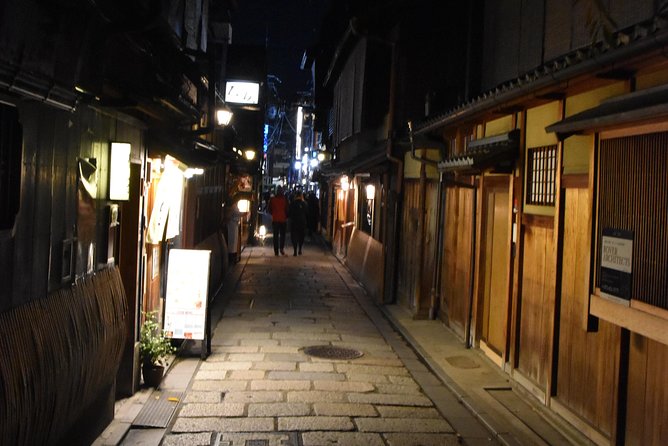 Kyoto’s Exclusive Private Gourmet Night with Local - The Sweet Ending: Matcha, Yuzu, and a Clean Finish