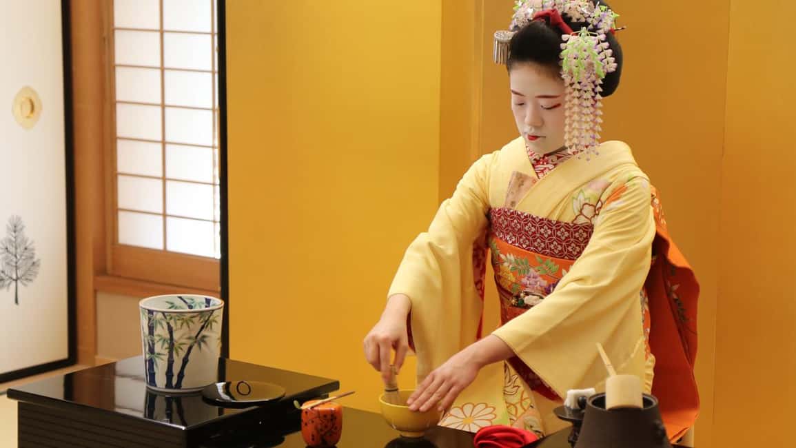 Maiko Dance and Tea Ceremony on a Noh Stage in Kyoto - What to Expect on the Day (Step by Step)