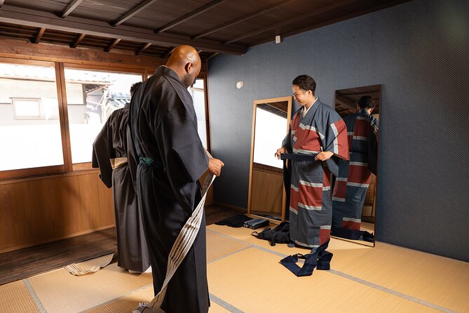 Men's Kimono Lesson and Shopping in Kyoto - Practice that actually sticks: confidence, finishing touches, and folding