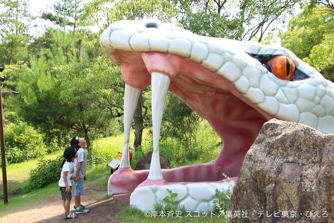 NARUTO & BORUTO at Nijigen no Mori Park Entry& Bus Transportation - Check-in, meet-up, and using the emergency call center