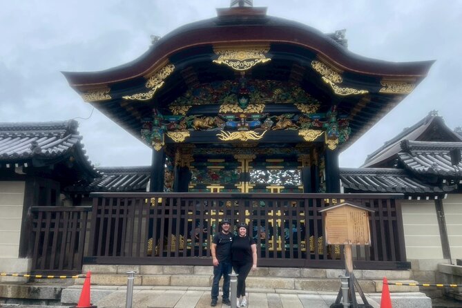 No. 1 E-Bike Tour for Up to 5 Guests in Kyoto with a Local! - Nishi Honganji: a calm temple start with big architectural payoff