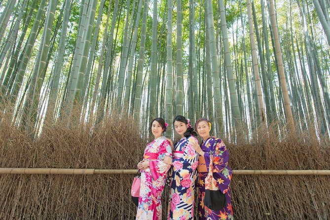 Photo Shoot with a Private Vacation Photographer in KYOTO, JAPAN - Stop 5: Philosopher’s Walk pacing for couples, families, and groups