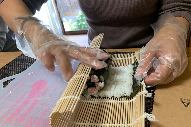 Private Art Sushi Roll Class in Kyoto - Stop 1: Arriving at SAKURA Experience Japanese Culture Nijo Home