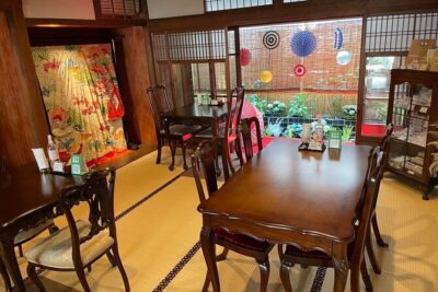 Private Cooking Class Udon in Kyoto Japan - Getting Started: Aprons, Prepped Tables, and the Teacher-led Rhythm