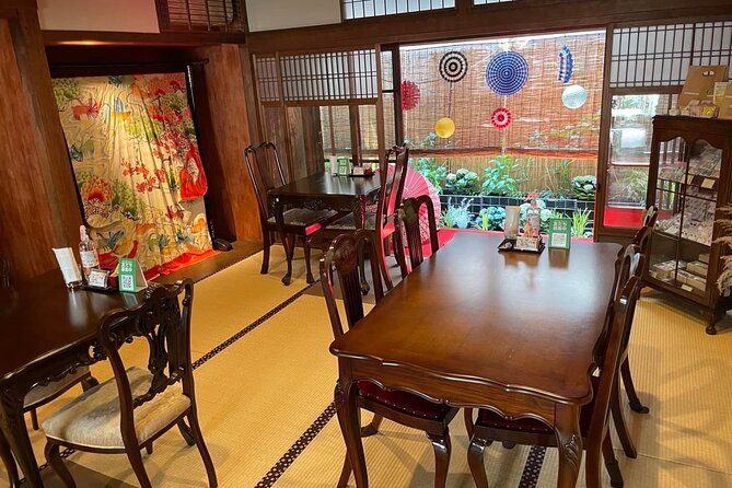 Private Cooking Class Udon in Kyoto Japan - Getting Started: Aprons, Prepped Tables, and the Teacher-led Rhythm
