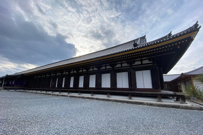 Private & Custom KYOTO Walking Tour - your Travel Companion - Nijō Castle and Eikando Zenrinji: Edo-era walls and autumn-leaning beauty