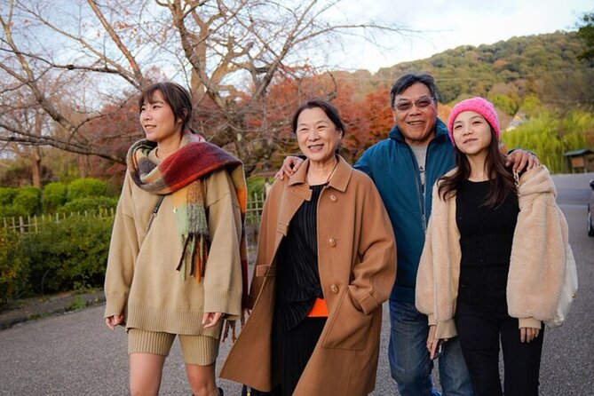 Private Customized Tour with Local Guide In Kyoto - Maruyama Park: where early Kyoto feels calm