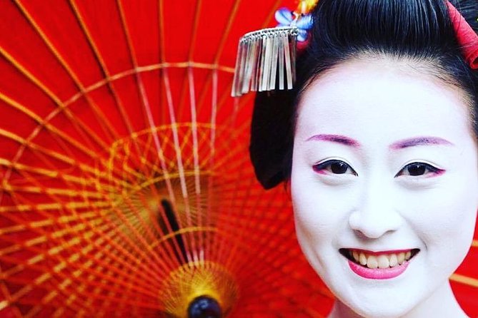 Private Dinner with Maiko and Geiko in Kyoto - Kyoto at 6pm: How an Ochaya Dinner Feels Different