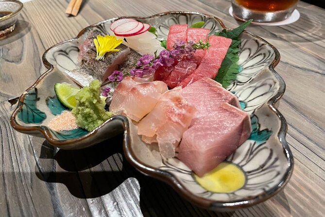 Private Food & Sake Tour in Central Kyoto with Sake Sommelier - How the sake tastings work without turning into a lecture