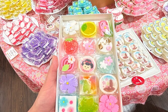 Private Nishiki Market Food & Sake Tour by Young Local Guides - Nishiki Market Tastings: How the Guide Helps You Choose What Matters