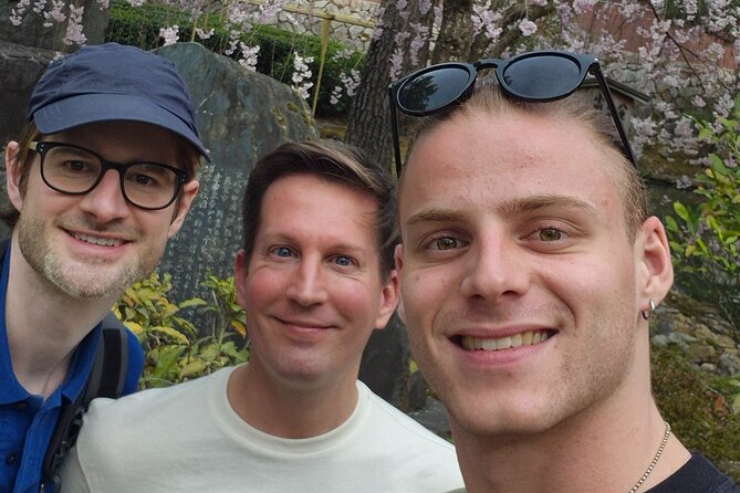 Private Walking Tour in Gion and Higashiyama - Kennin-ji Temple: Buddhism origins, Zen roots, and a calm reset