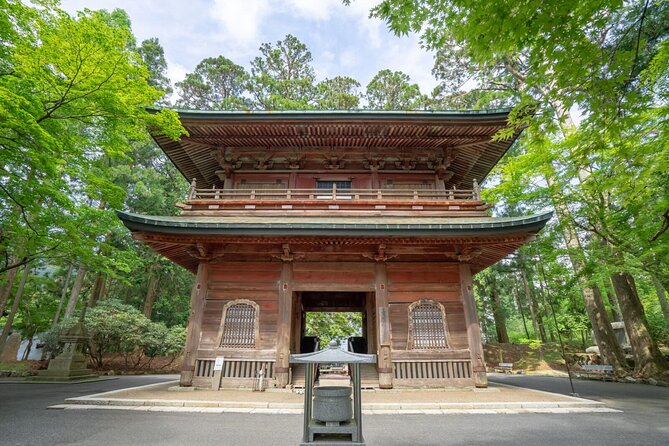 Sacred Peak and Scenic View Hieizan Enryaku ji and Hiyoshi Shrine - Getting up Mount Hiei by train and cable car