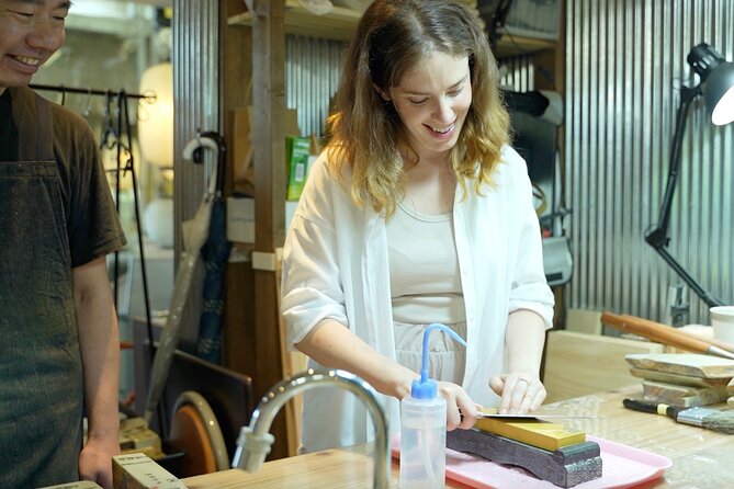 SHIRAKAWA Japanese Culture Experiences with private English staff - Knife sharpening on a whetstone with a 26-year artisan