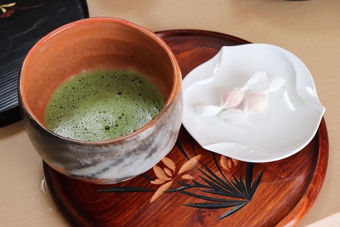 Sushi or Traditional Japanese Cuisine in a Kyoto Home with Emika - Key Things That Make This Kyoto Meal Work