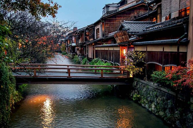 Takashi's local food adventure through Gion Kyoto tips of Ramen - Key Things You’ll Notice on This Gion Food Adventure