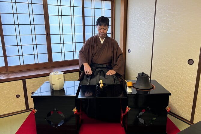 Tea Ceremony in 150 Years Old Townhouse with Tables and Chairs - Why Ninenzaka’s 150-Year Townhouse Feels Different From Big Shows