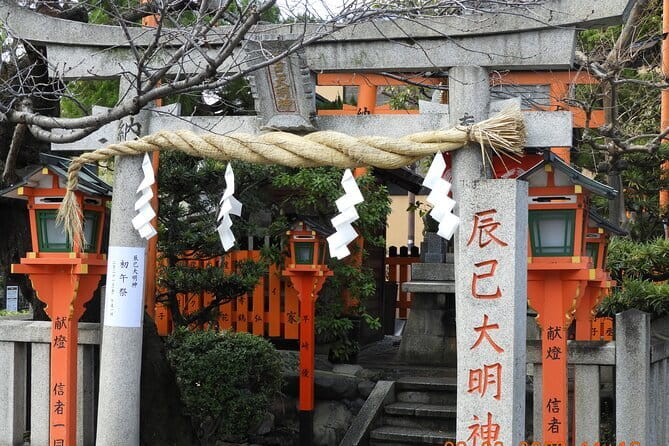 The Way of Tea: Kyoto Crafts, Hidden Temples & Wabi-Sabi Walk - Craft Shops in Kyoto: Why Tea Culture Needs Real Objects