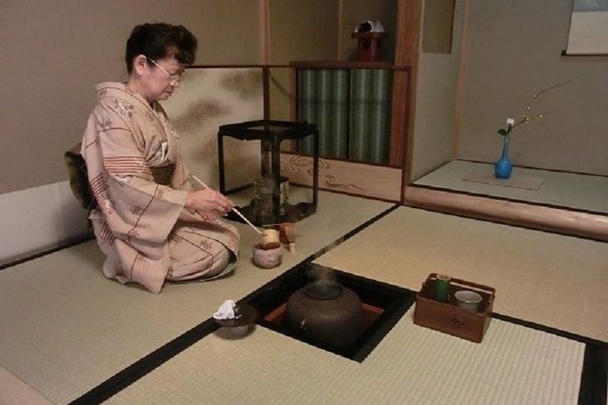 Uji Walking Tour - Byodo-in temple and Tea Ceremony from Kyoto - Kyoto to Uji: the train ride that keeps you local