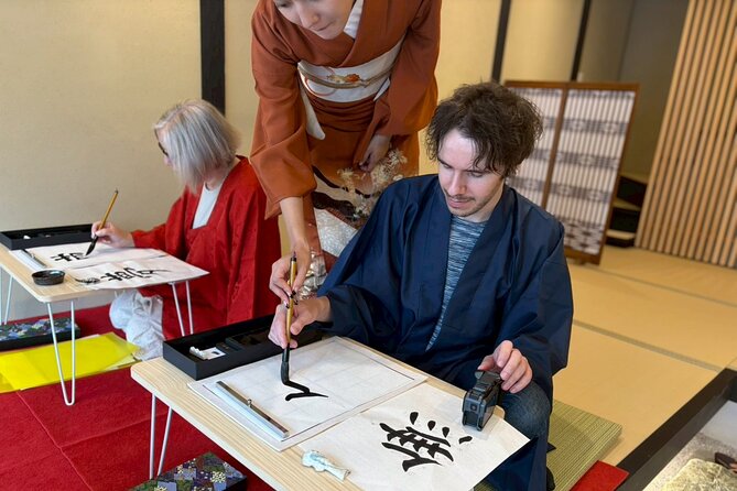 【OKADA】Kyoto Japanese calligraphy experience (shodo) - What You’ll Learn: Kanji Meaning and How Strokes Get Made